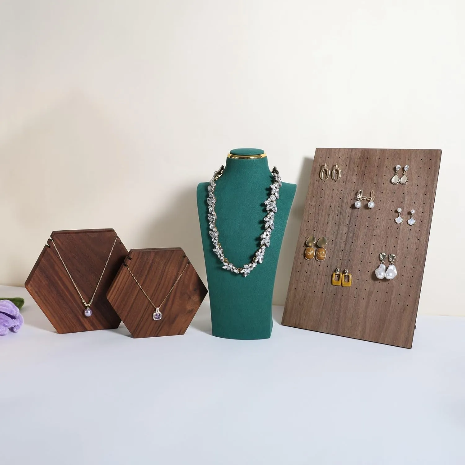 GemeShou Green necklace display stands for selling, Velvet necklace storage organizer, Necklace mannequin jewelry bust holder for boutique storeGreen-Medium height 10.2 inch