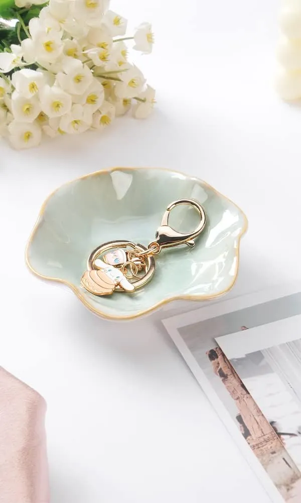 Lotus Leaf Shape Decorative Ring Tray, Small Key Bowl, Ceramic Trinket Tray Jewelry Dish Organizing Necklace Earrings, Home Decoration for Mom Best Friend Sister, Light Green.
